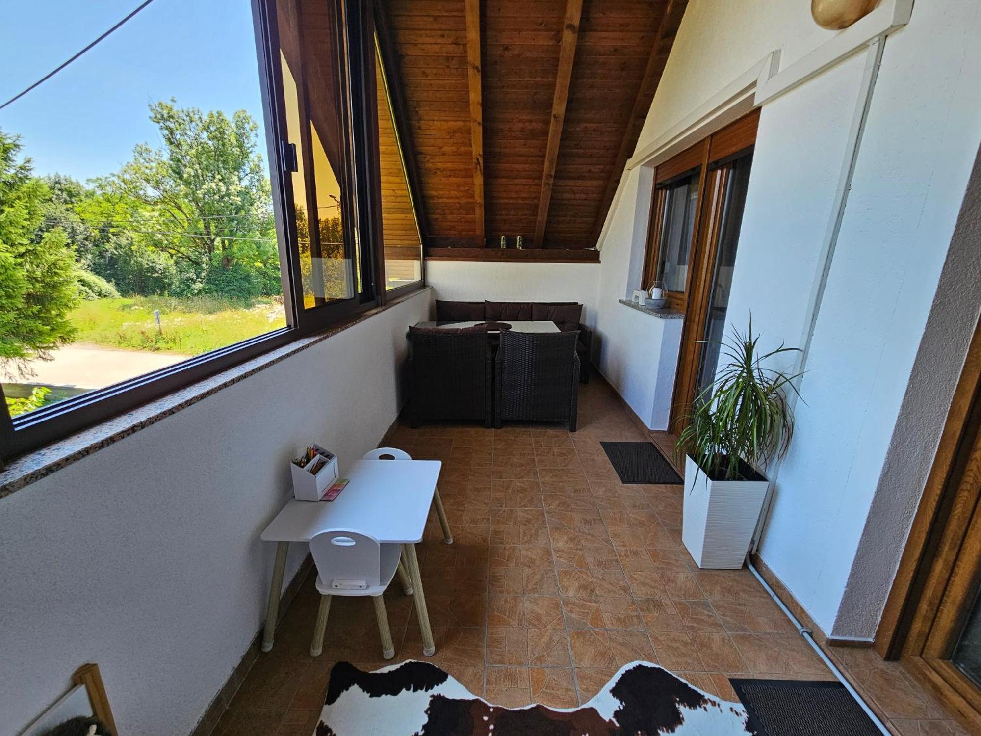 Apartment Majetic Gornji Vaganac Екстер'єр фото