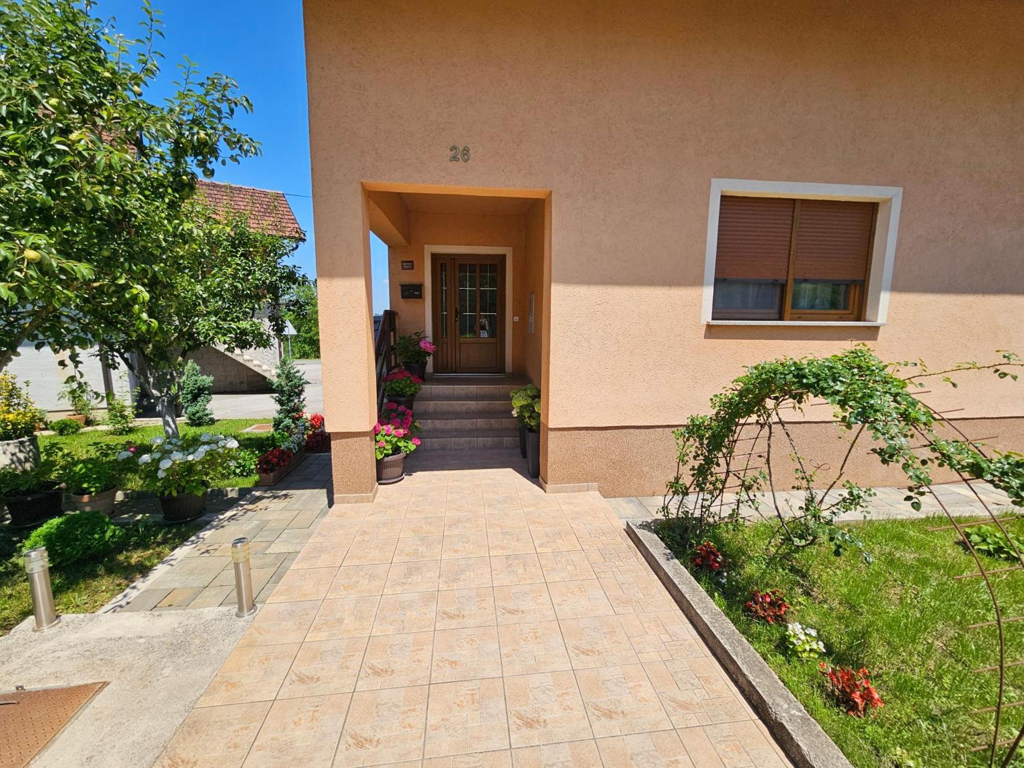 Apartment Majetic Gornji Vaganac Екстер'єр фото