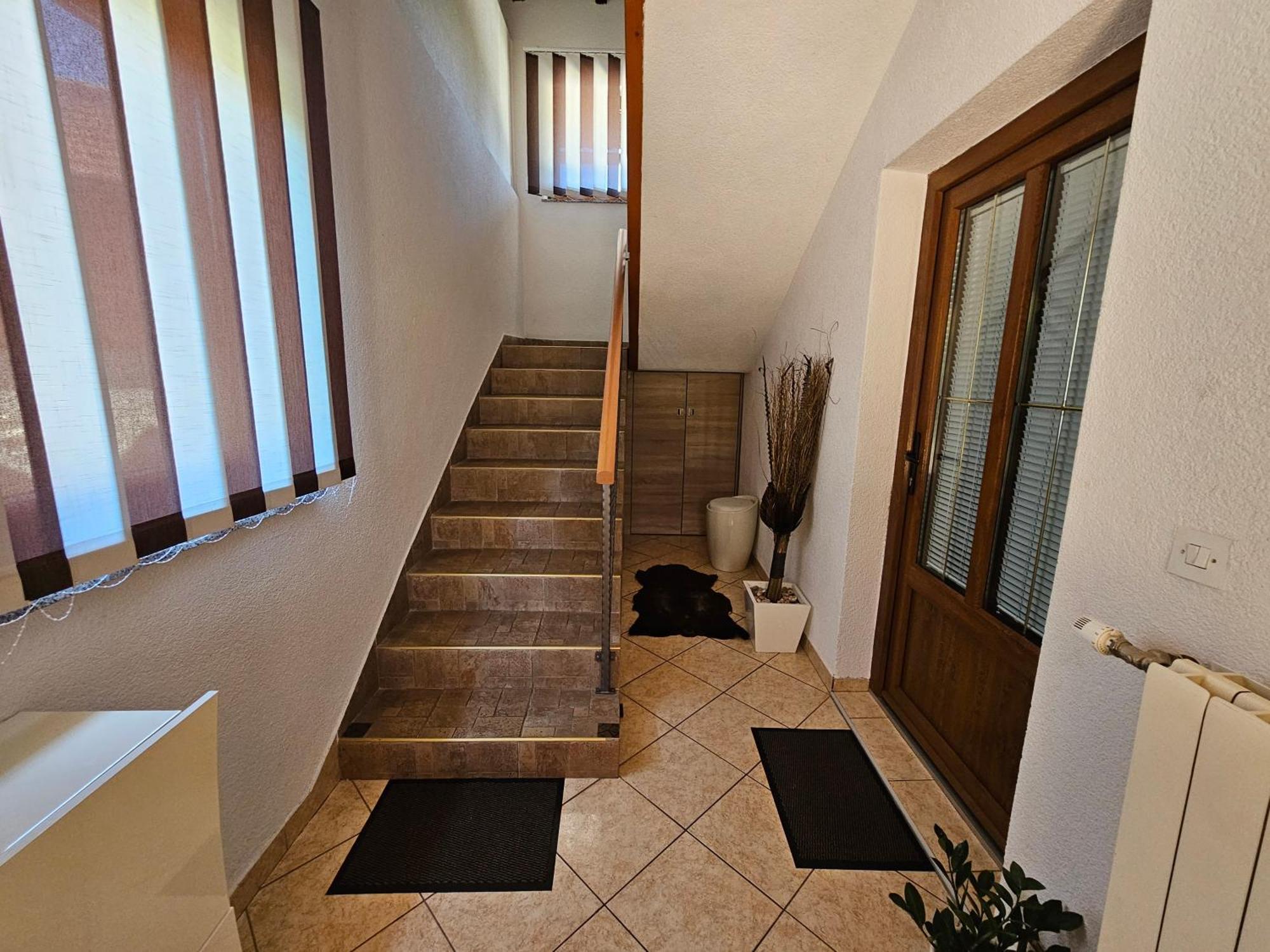 Apartment Majetic Gornji Vaganac Екстер'єр фото