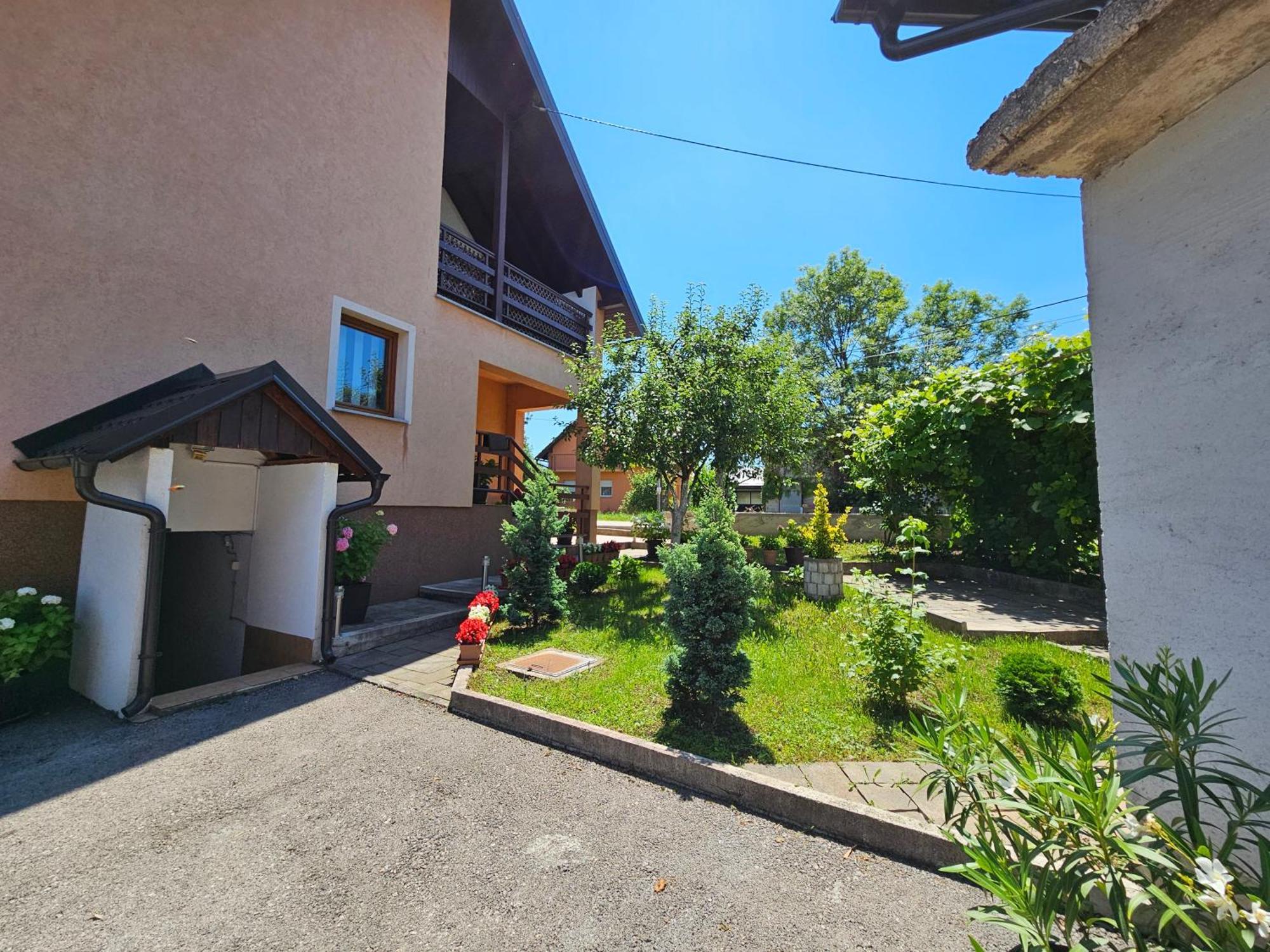 Apartment Majetic Gornji Vaganac Екстер'єр фото